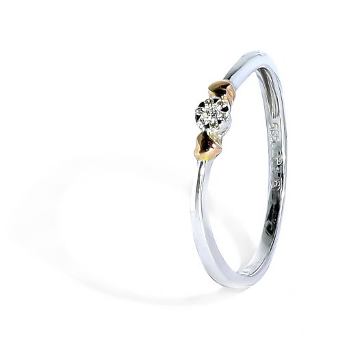 Romantický diamantový prsteň